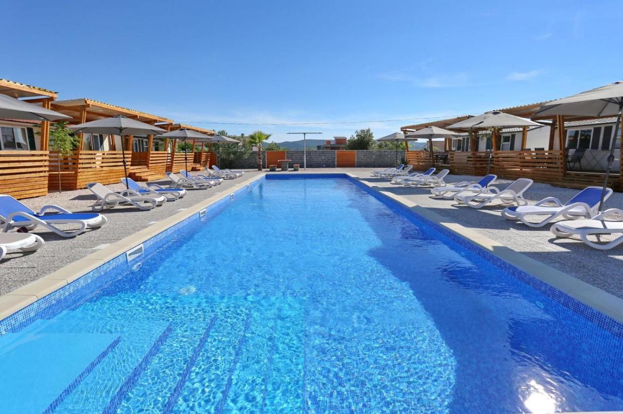 Poolside Mobile Home Turanj Exterior photo